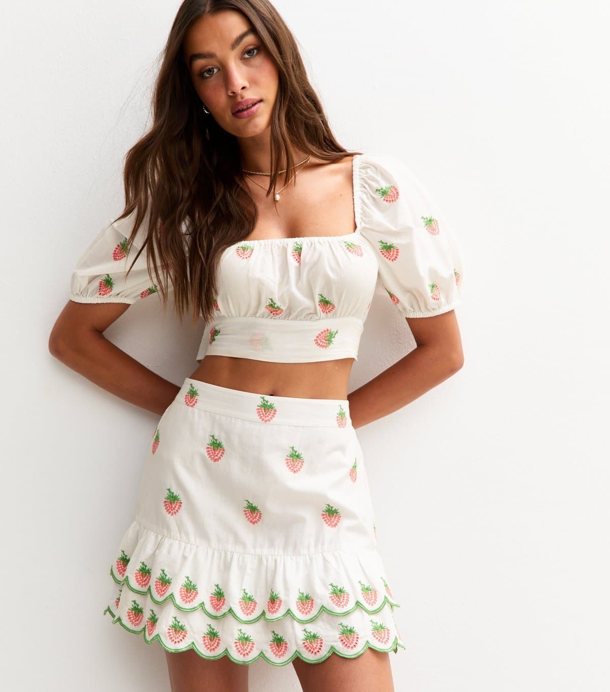 New Look Women's White Strawberry Embroidered Scalloped Edge Skirt New Look