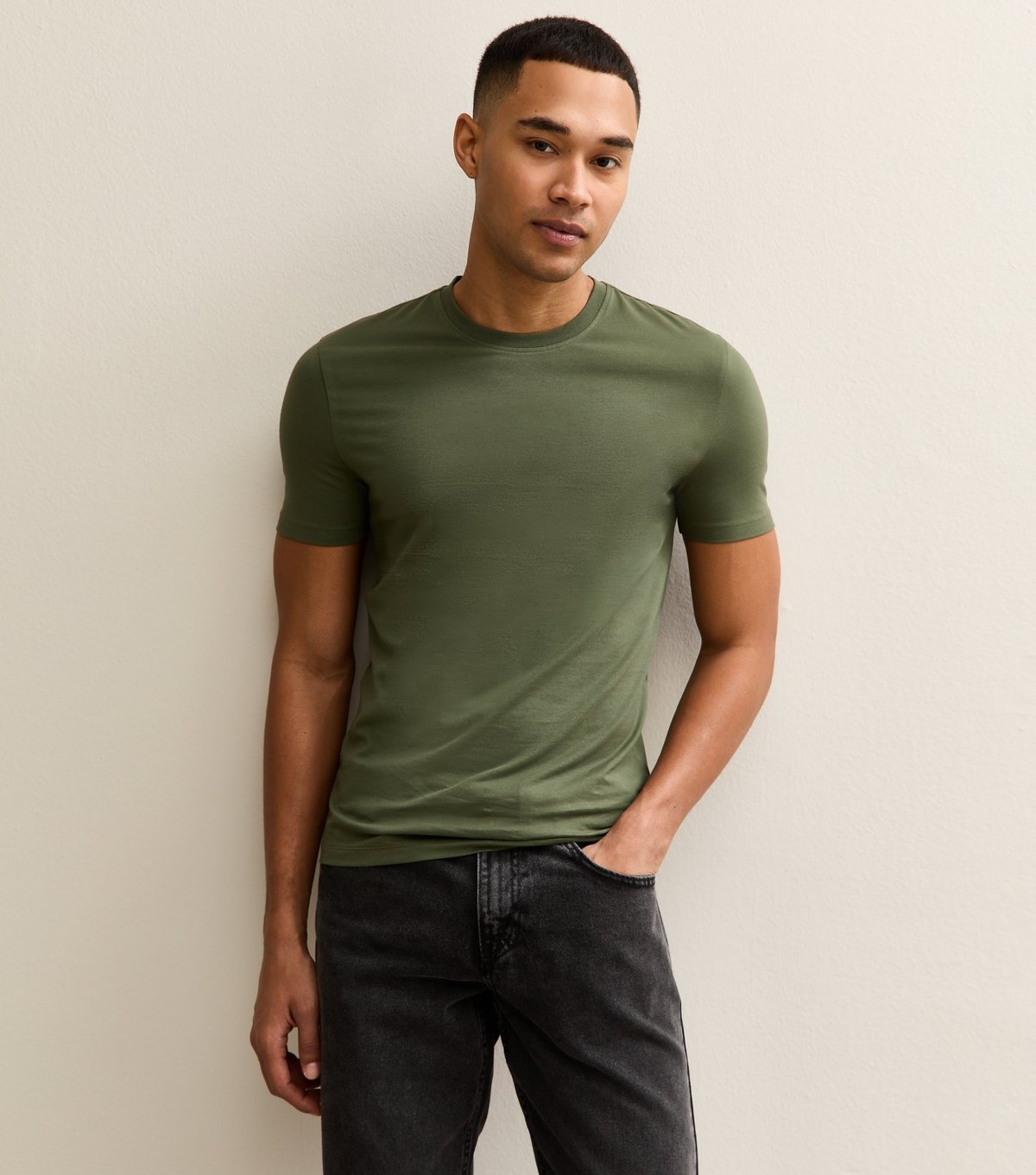 New Look Men's Dark Khaki Muscle Fit T-Shirt New Look - 2