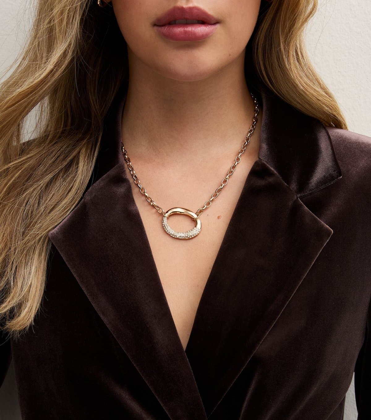 New Look Gold Tone Oval Diamante Pendant Chain Necklace New Look