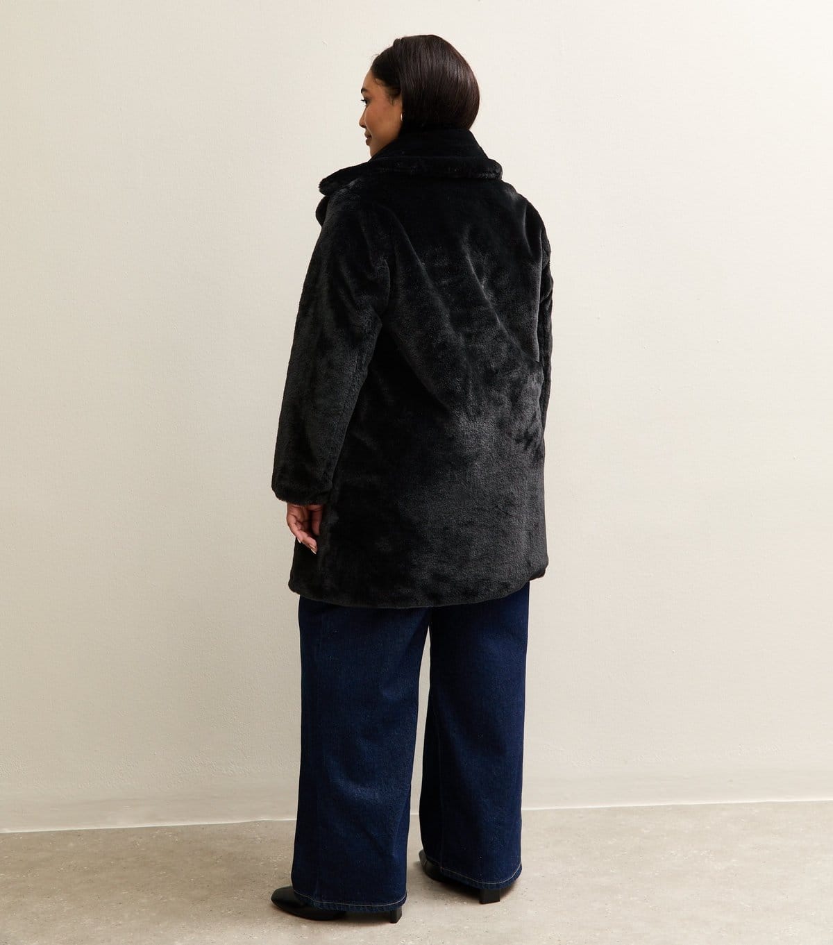 New Look Women's Plus Size Black Faux Fur Midi Coat Curves New Look - 4