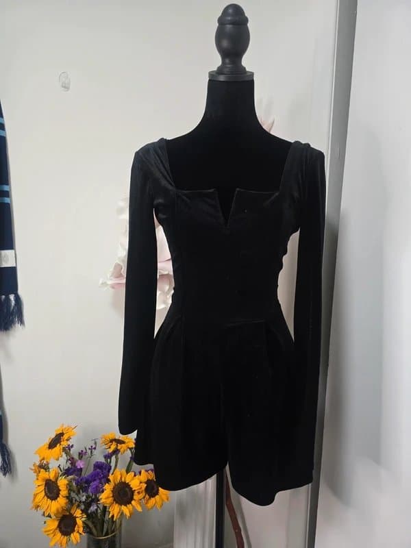 Bershka Black Velvet Mini jumpsuit bershka size XS