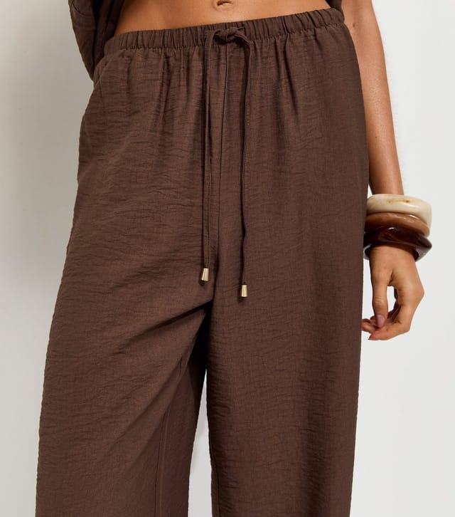 New Look Women's Dark Brown Crinkle Texture Wide Leg Trousers New Look - 2