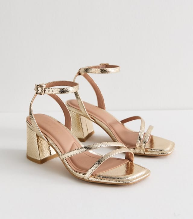 New Look Women's Wide Fit Gold Metallic Faux Leather Block Heel Sandals New Look - 2