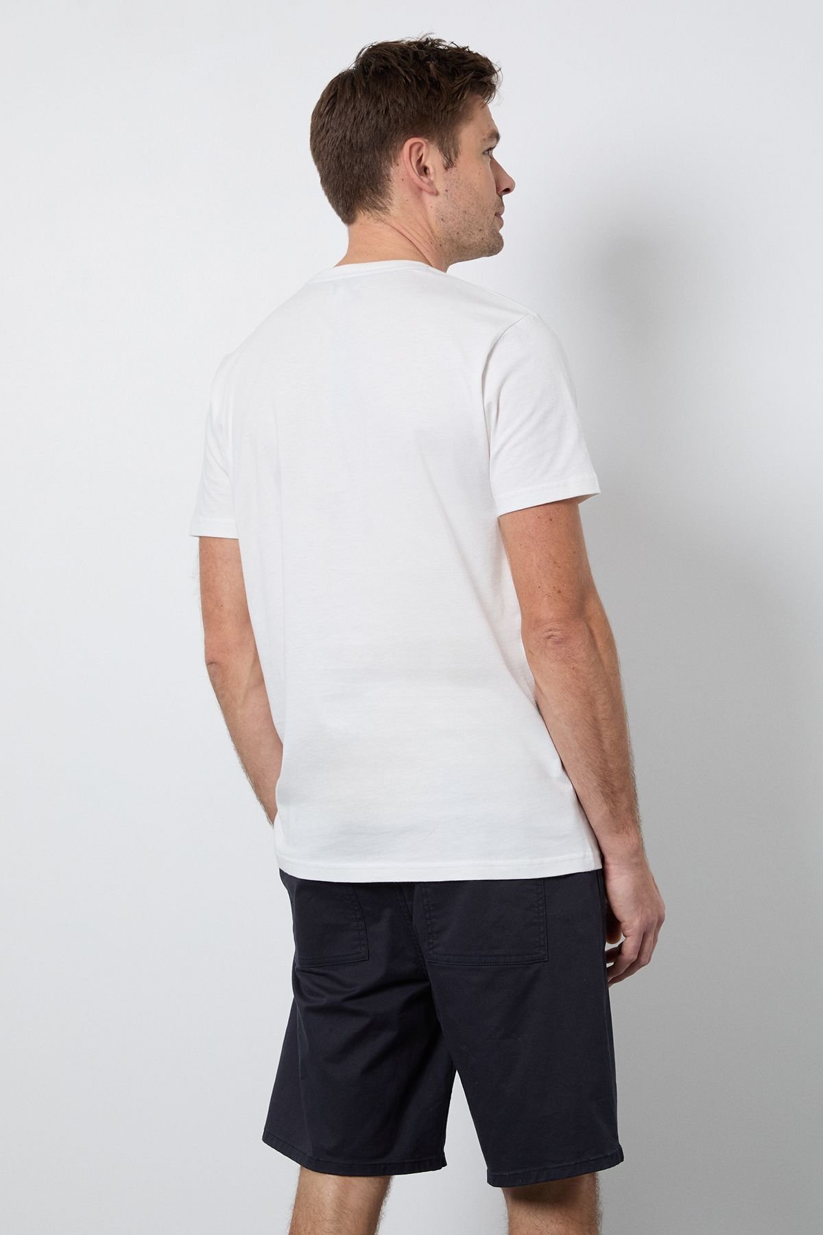 Maine Maine Men's White Engineered Stripe T-shirt - 3