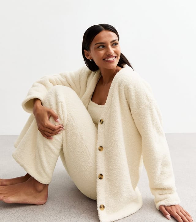 New Look Women's Off White Bouclé Cardigan New Look - 3