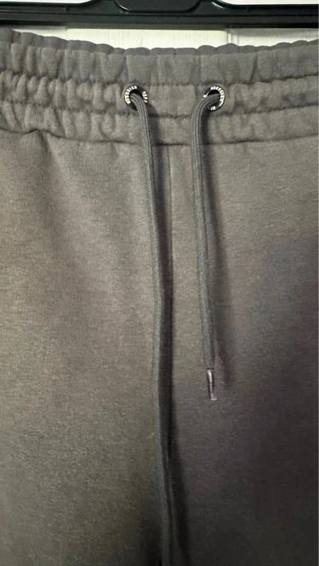 Hoodrich Hoodrich jogging bottoms, sweat pants, trousers, grey size medium fit 10 to 12