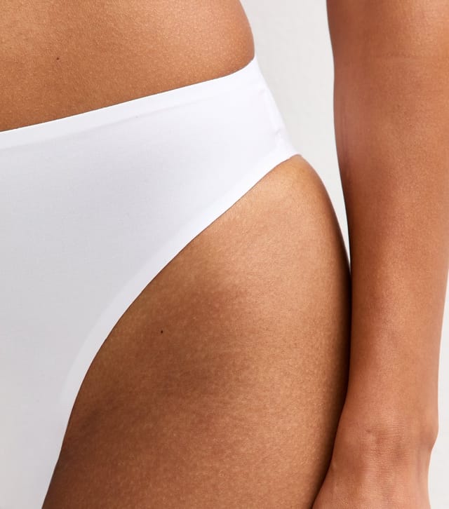 New Look Women's White Bonded High Waist Brazilian Briefs New Look - 2