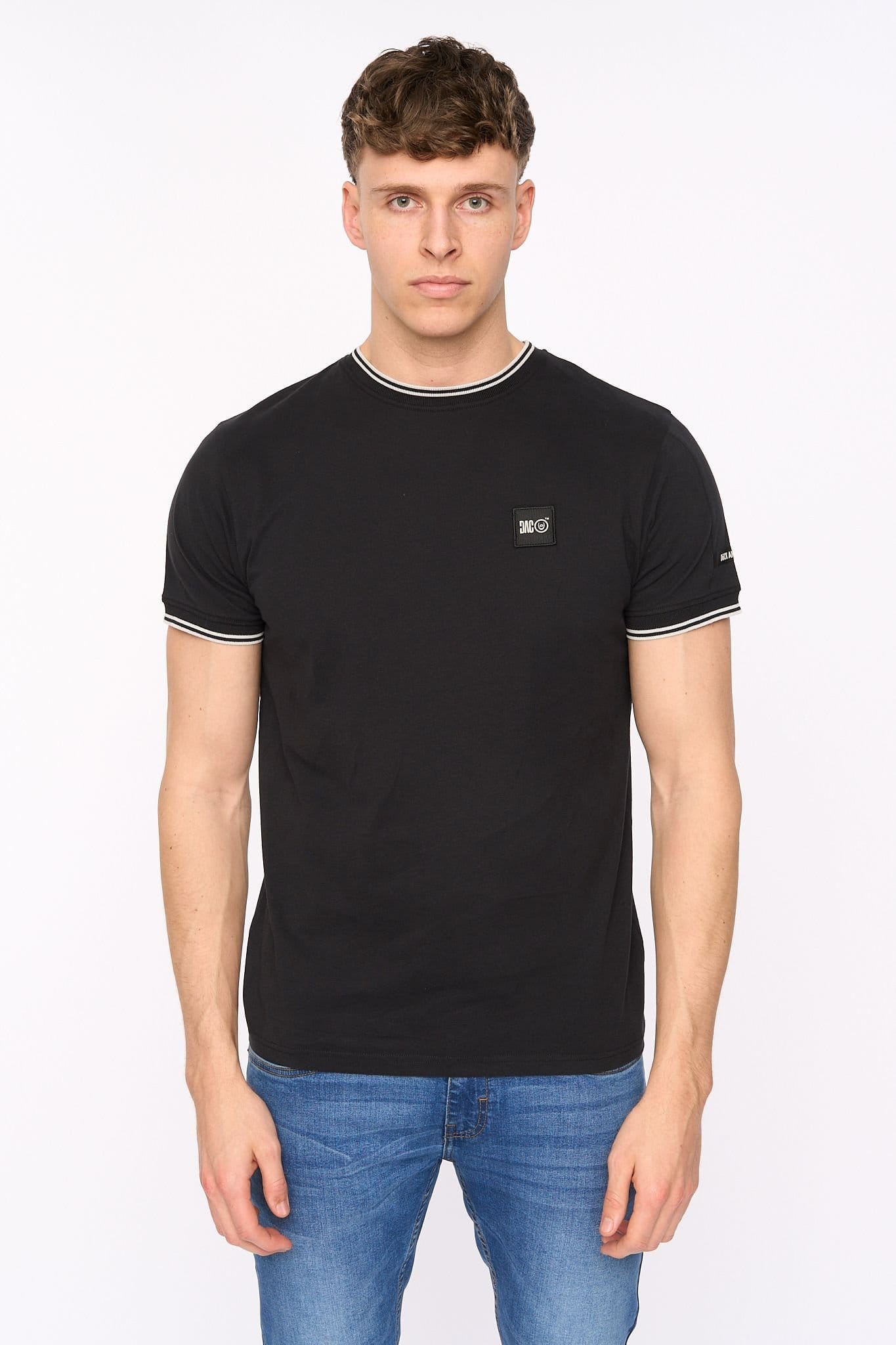 Duck&Cover Men's Wrentham Premium T-Shirt in Black