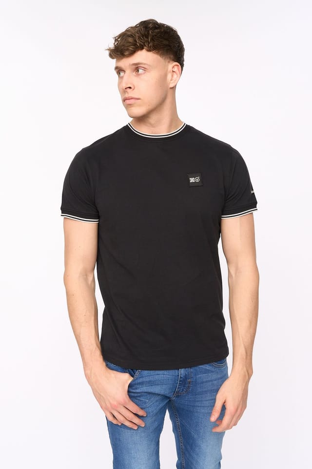 Duck&Cover Duck&Cover Men's Wrentham Premium T-Shirt with Contrast Ribbing in Black - 3