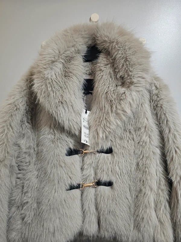 Zara Zara faux fur coat jacket size xs