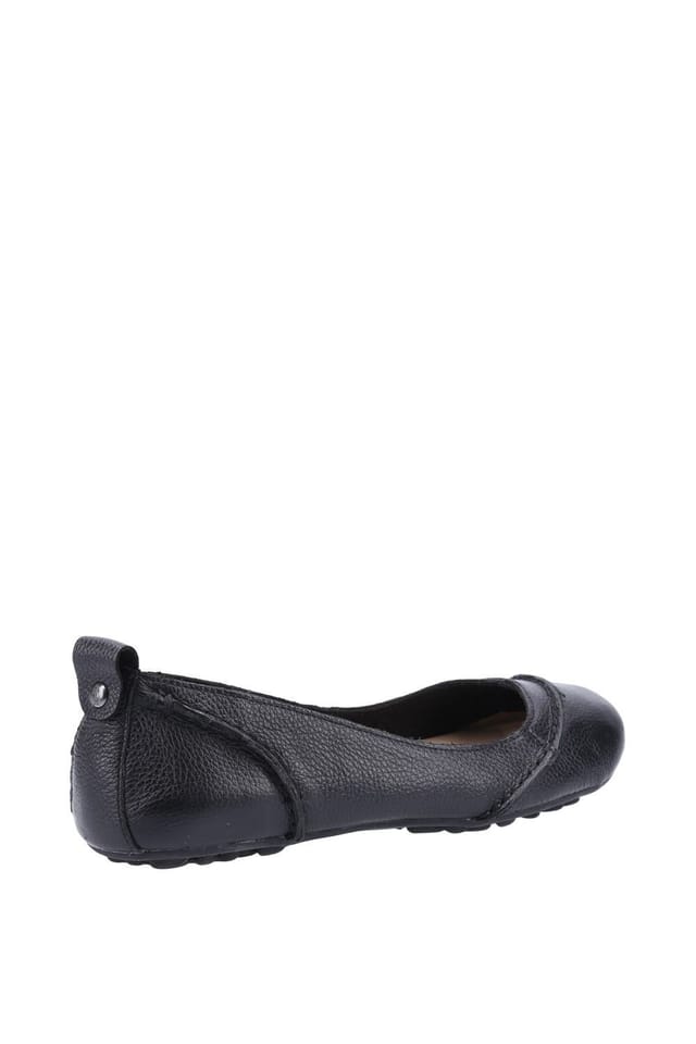 Hush Puppies Hush Puppies Women's 'Janessa' Leather Slip On Shoes in Black - 2