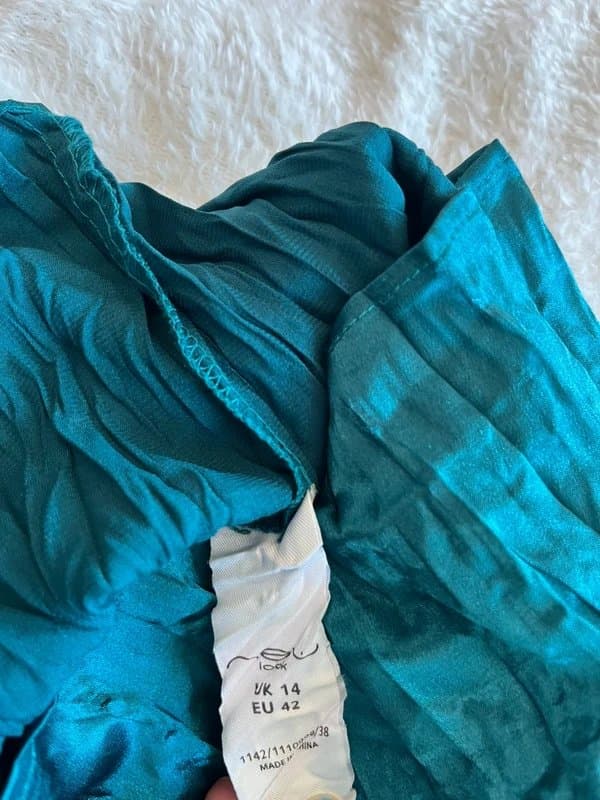 New Look Stunning old label new look y2k teal sequin halter neck top size 14