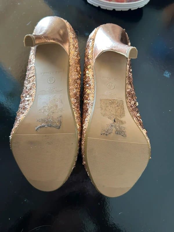 New Look Gold sequin stilettos size 6