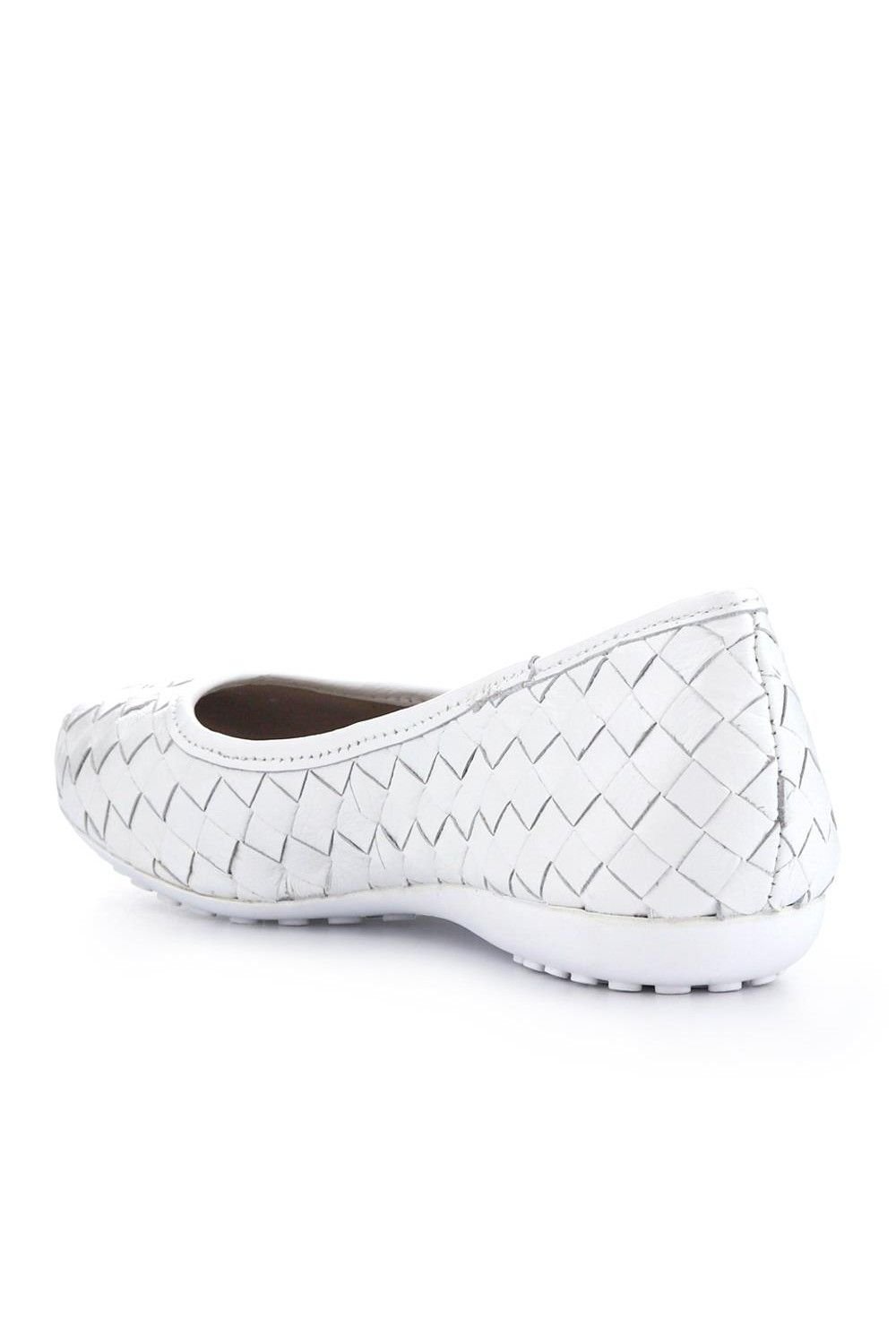 Bellissimo Bellissimo Women's Leather Cushioned Pumps in White - 3