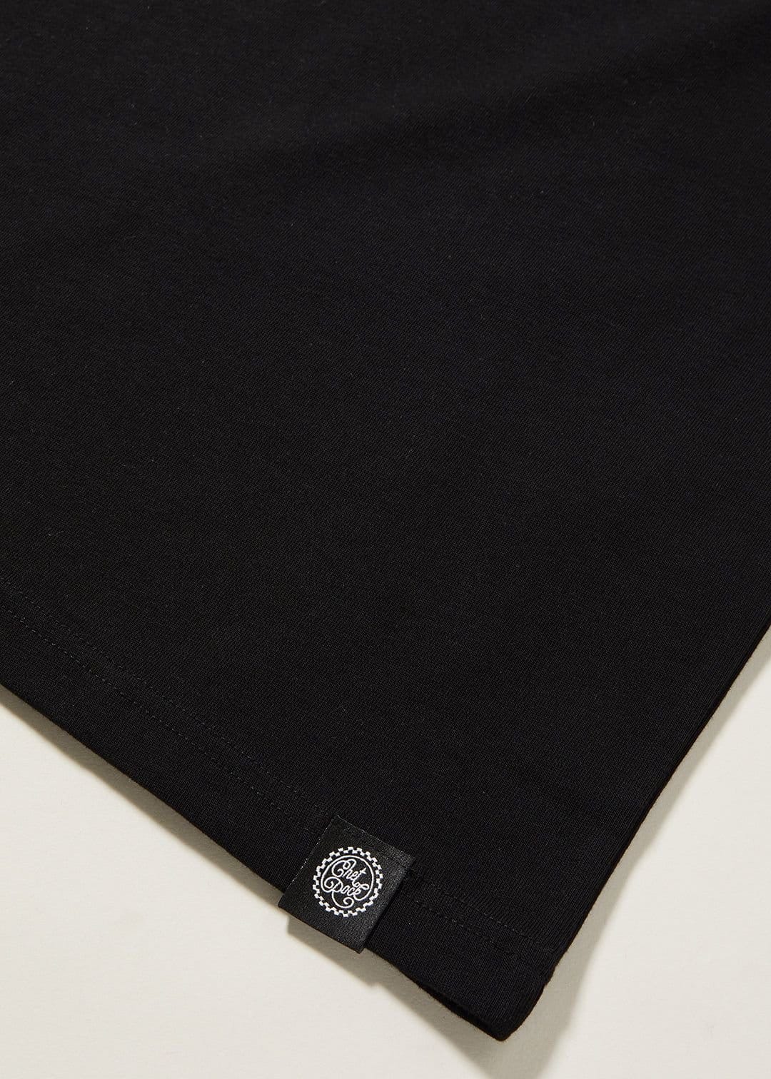 Chet Rock Chet Rock Jon T Men's Oversized Cotton Graphic T-Shirt with Pocket Detail in Black - 4