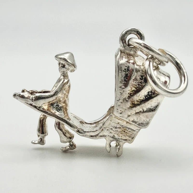 no brand Vintage 925 Sterling Silver Rickshaw Charm Pendant