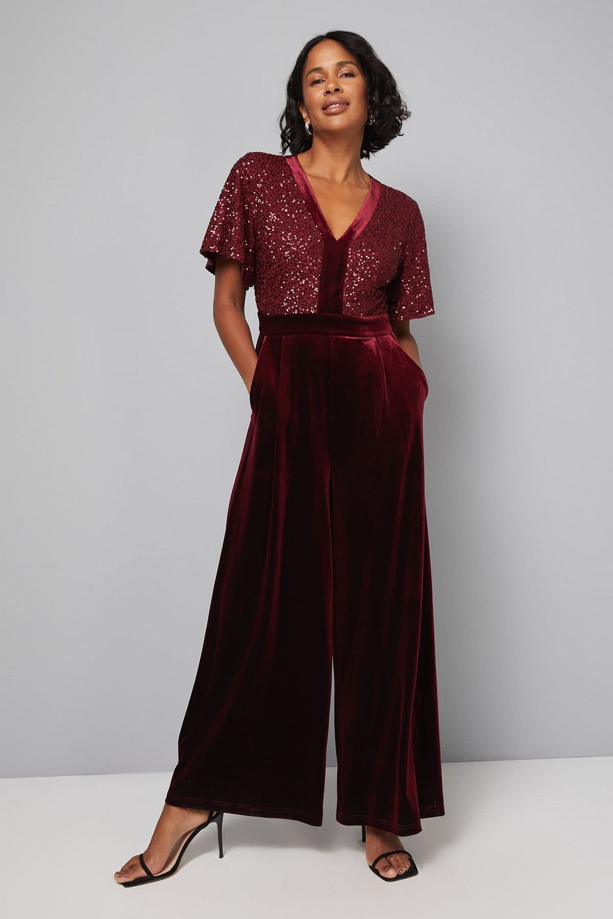 Wallis Wallis Women's Sequin Contrast Velvet Jumpsuit in Wine