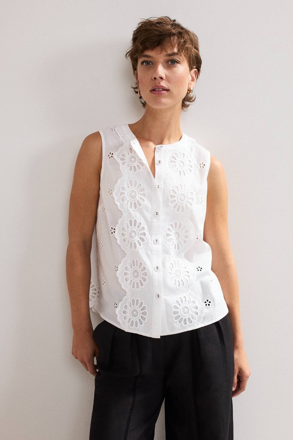 Phase Eight Phase Eight Women's Tilda Mandarin Collar Broderie Top in White - 3