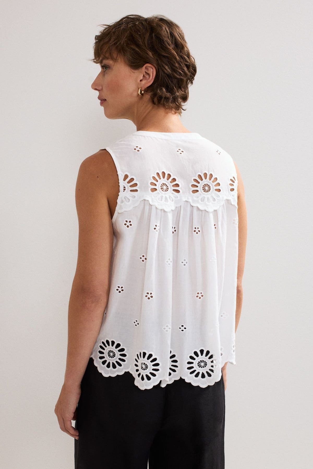 Phase Eight Phase Eight Women's Tilda Mandarin Collar Broderie Top in White - 4