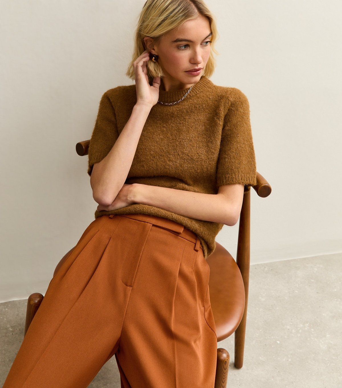 New Look Women's Rust Pleated Front Wide Leg Trousers New Look - 2