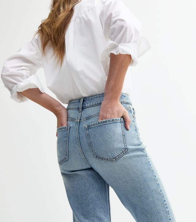 New Look Women's Blue Tori Ripped Knee Tapered Leg Mom Jeans New Look - 3