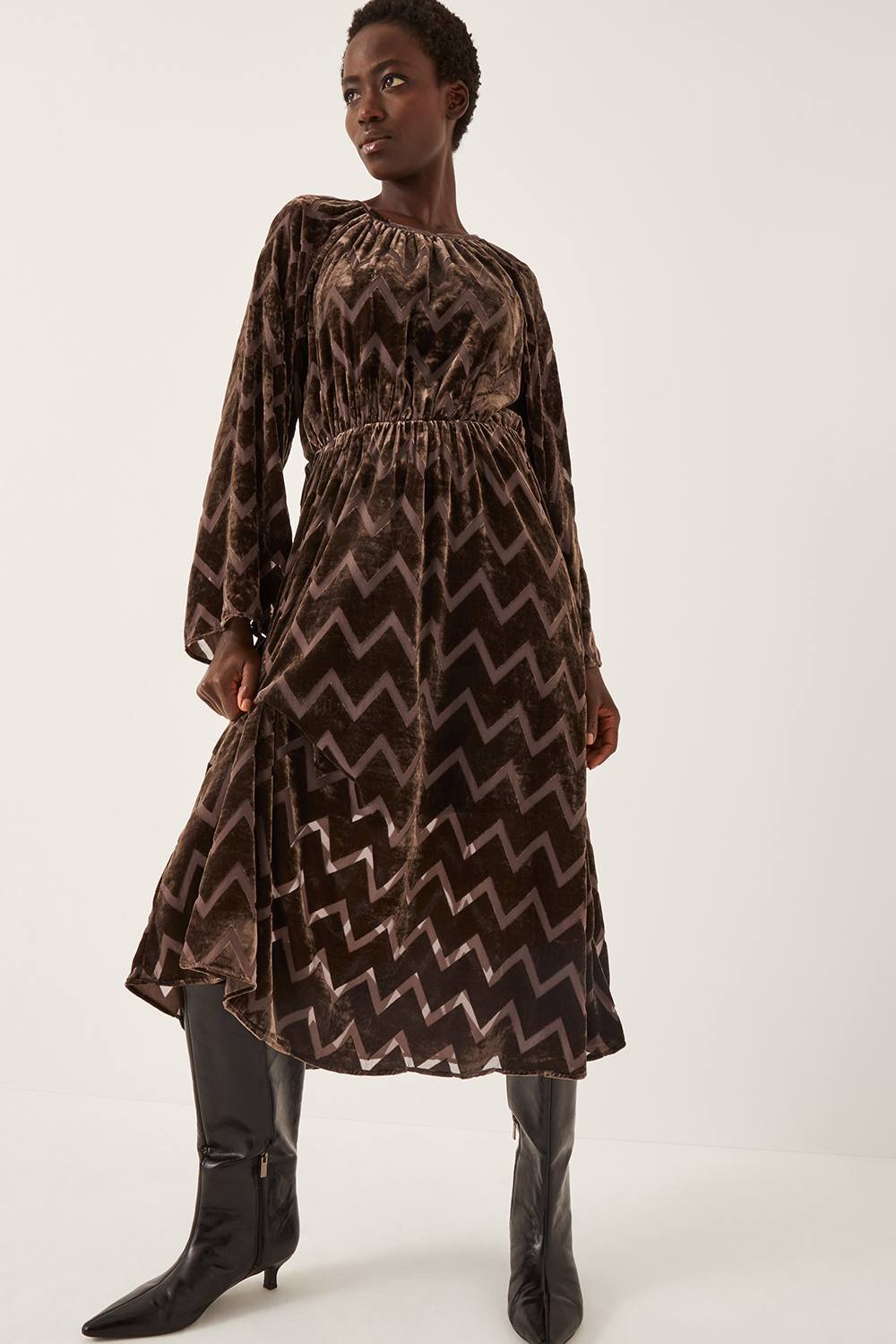 Monsoon Monsoon Women's Keisha Geometric Velvet Midi Dress Brown in Chocolate - 4