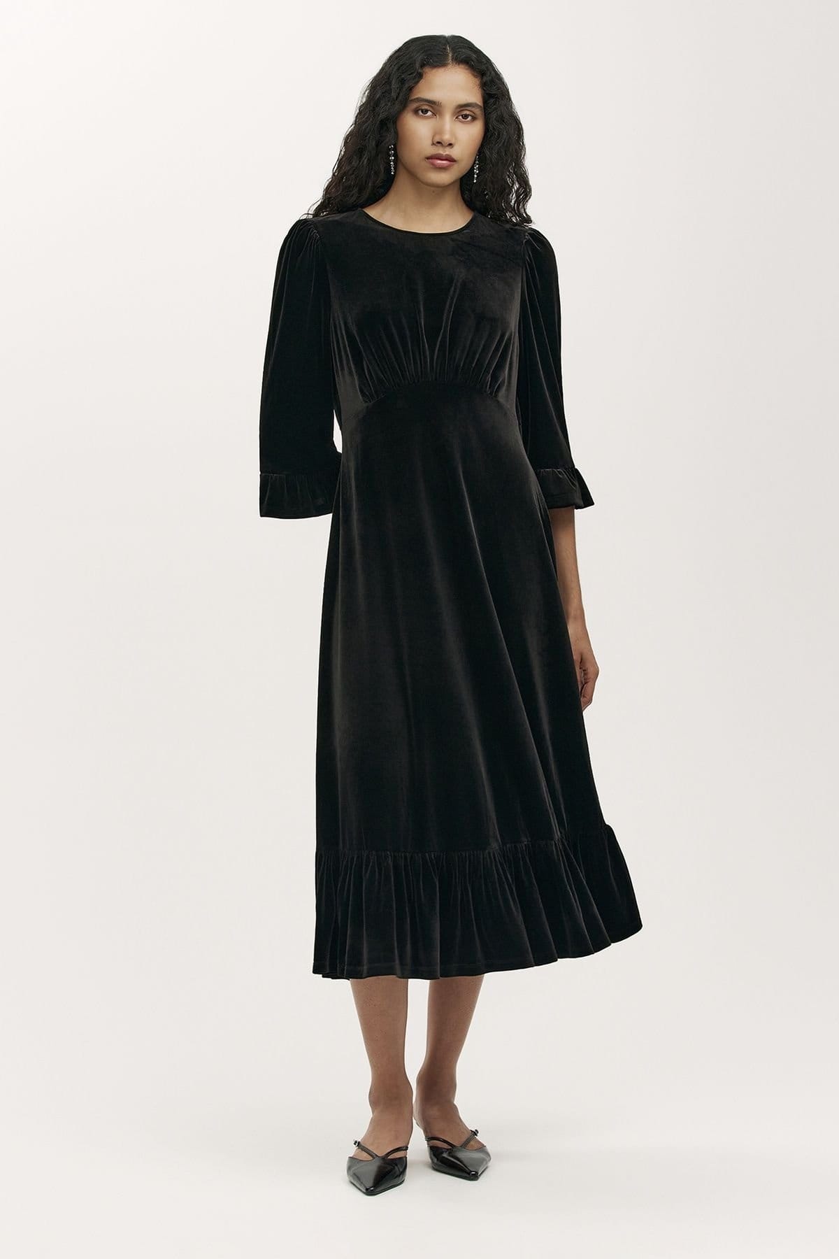 Finery London Petite Black Velvet Empire Waist Midi Tea Dress