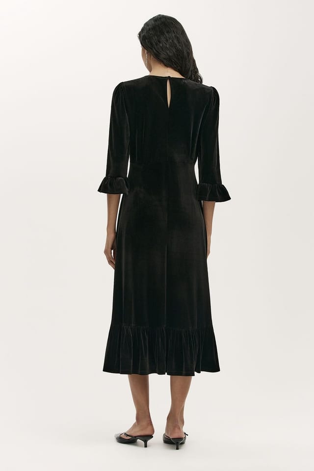 Finery London Finery London Women's Petite Scarlett Velvet Midi Tea Dress in True Black - 3