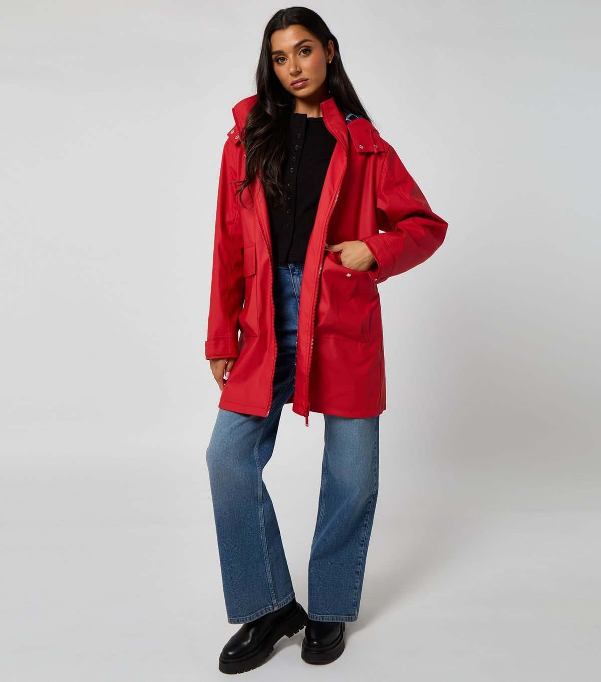 Urban Bliss Women's Bright Red Rubberised Raincoat Urban Bliss New Look