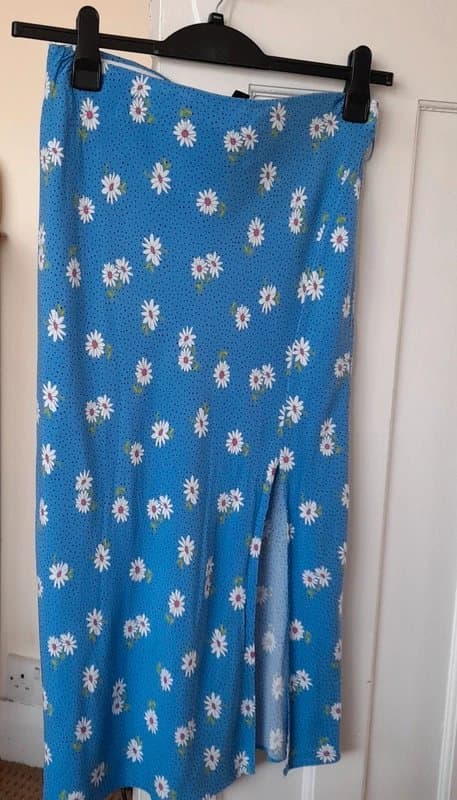 New Look Blue floral skirt.