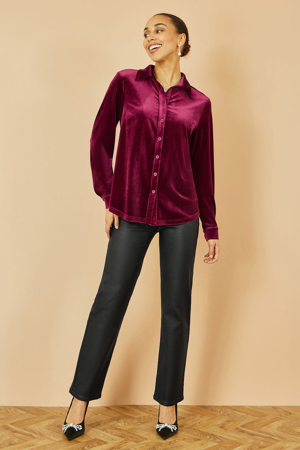 Yumi Yumi Women's Burgundy Velvet Relaxed Fit Shirt - 2