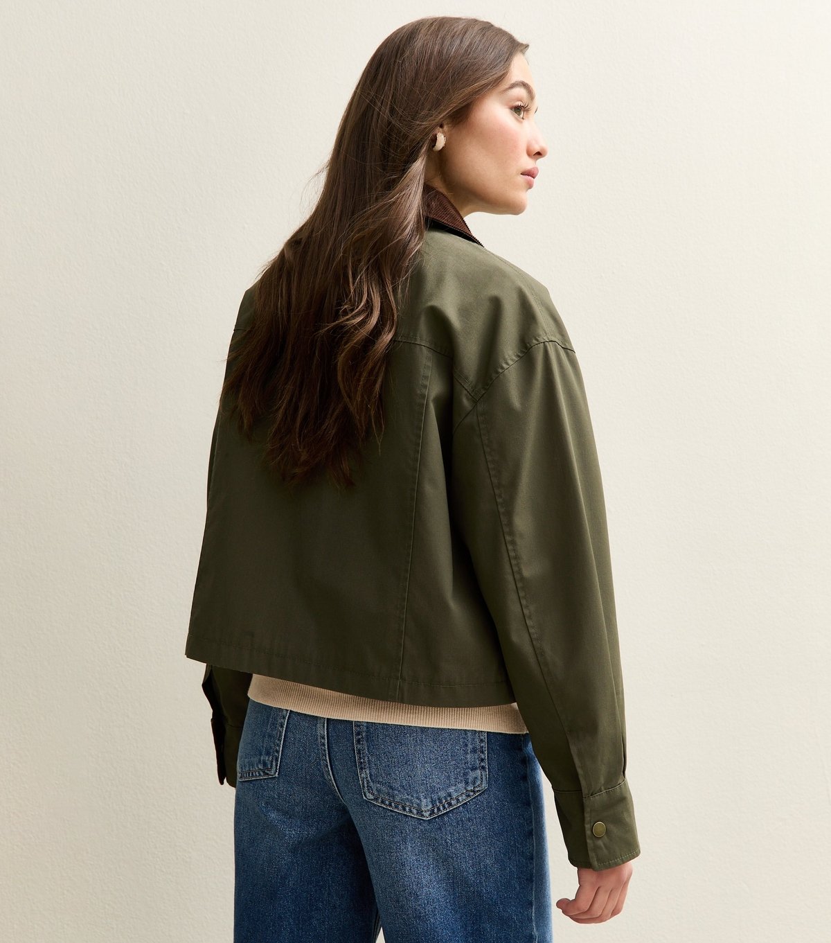 New Look Women's Khaki Contrast Collar Cropped Barn Jacket New Look - 4