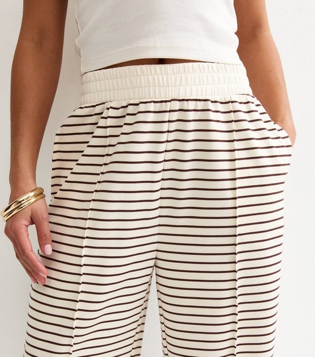 New Look Women's Petite Premium White and Brown Premium Striped Wide Leg Joggers New Look - 2