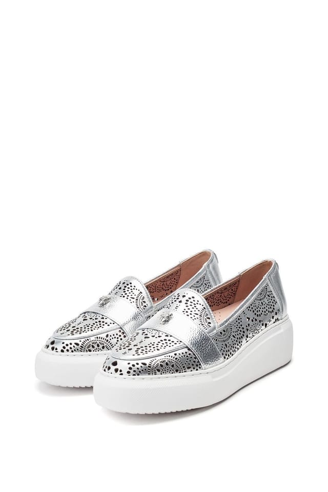 Moda In Pelle Moda In Pelle Women's 'Eudia' Leather Loafers in Silver - 2