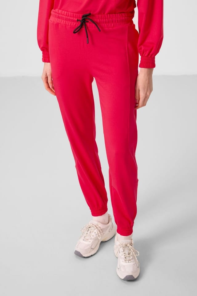 Tommy Life Tommy Life Women's Oversized Fleece Sweatshirt & Pants Set in Bright Pink - 2