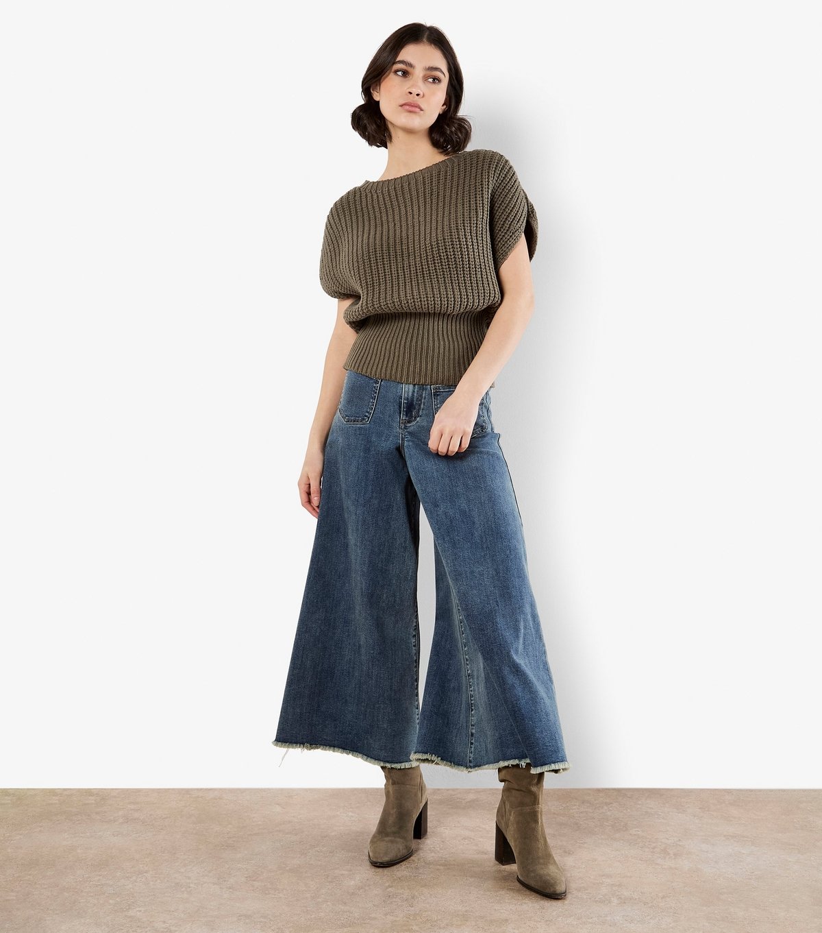 Apricot Women's Khaki Chunky Knit Jumper Apricot New Look - 2