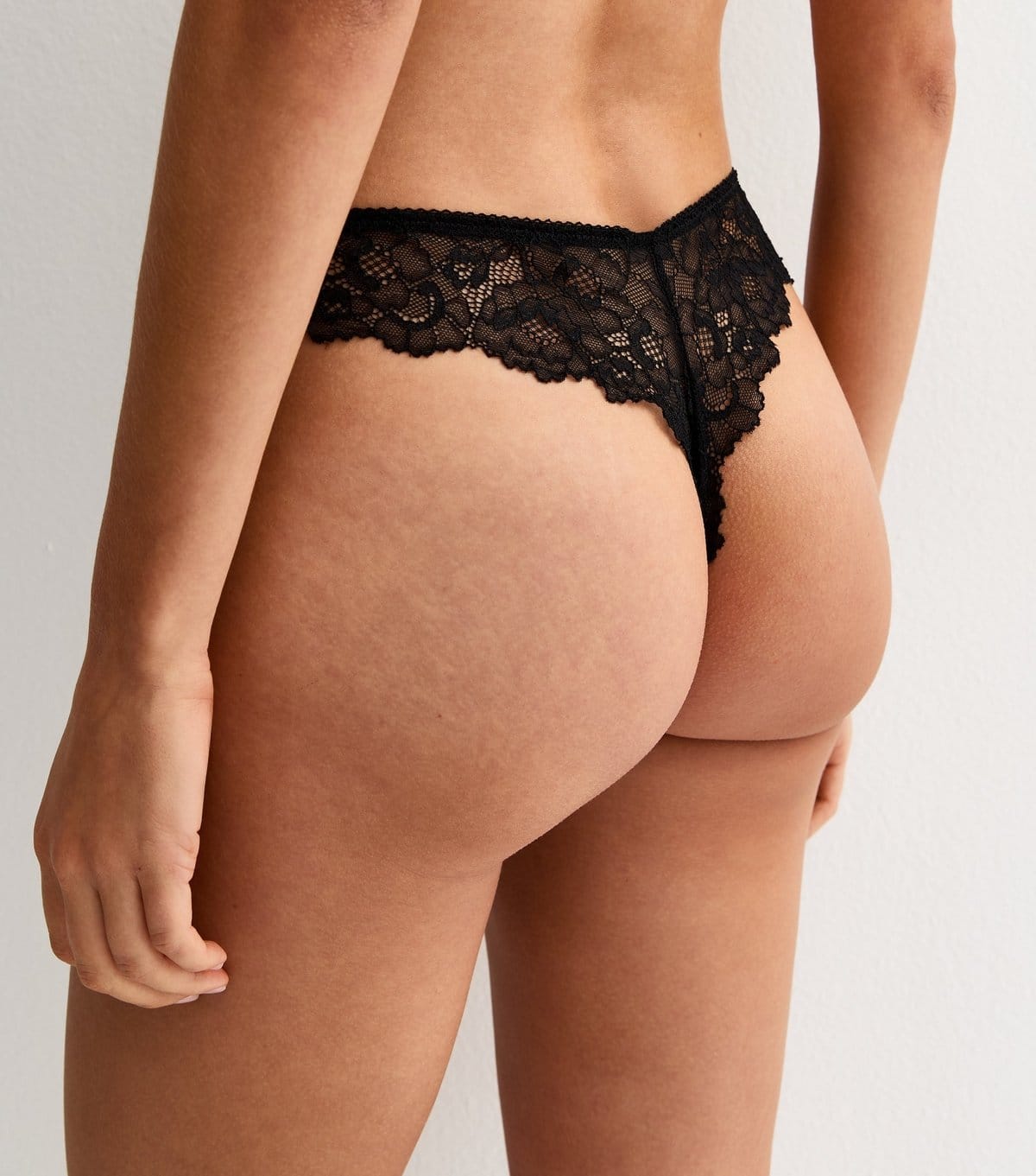 New Look Women's Black Scalloped Lace Thong New Look - 4