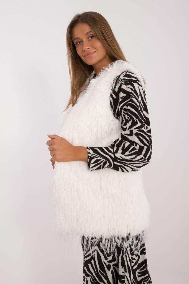 Love Lace Love Lace Women's Faux Fur Casual Vest with Hook Closure Style 199768 in White - 2