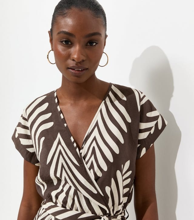 New Look Women's Brown Woven Palm Print Playsuit New Look - 2