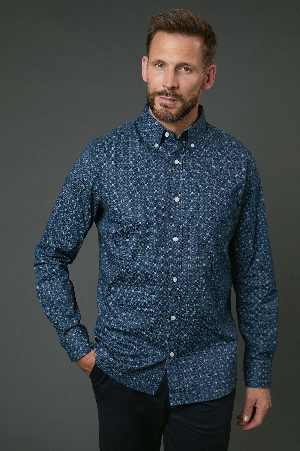 Maine Maine Men's Navy Tudor Tile Print Long Sleeve Shirt in Blue - 2