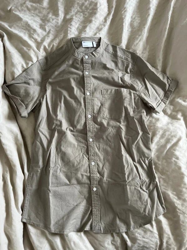 ASOS Design Grandad collar short sleeve shirt