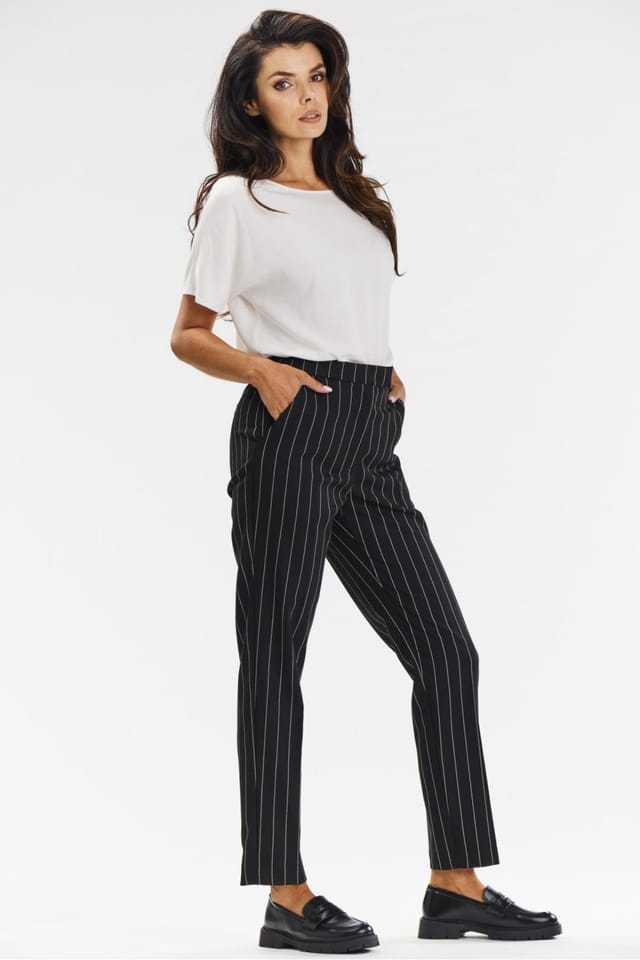 Love Lace Love Lace Women's Elegant Ribbed Pinstripe Cigarette Trousers in Black - 2