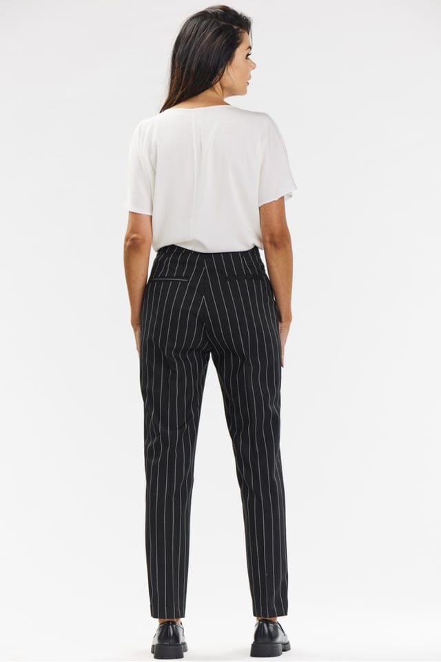 Love Lace Love Lace Women's Elegant Ribbed Pinstripe Cigarette Trousers in Black - 3
