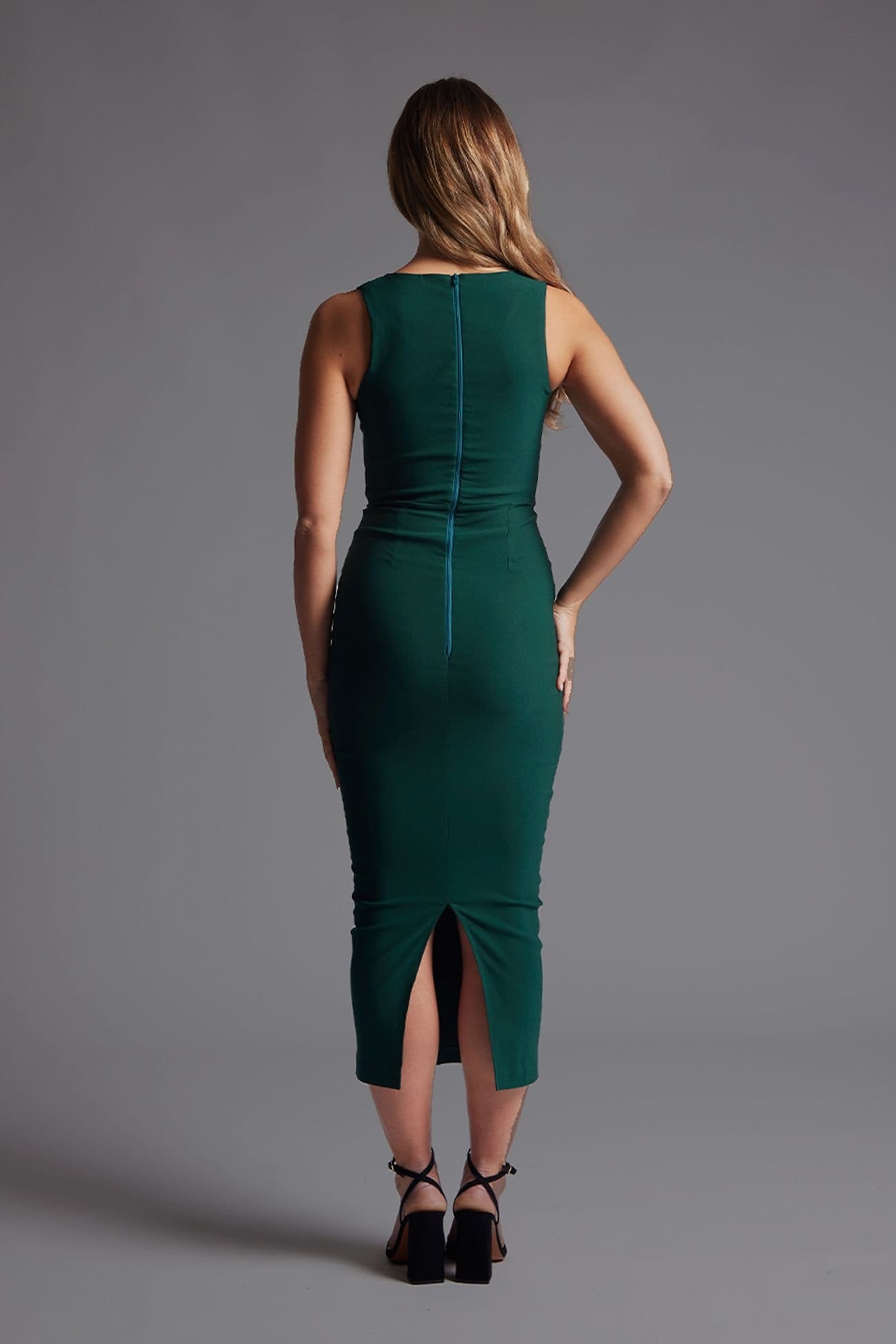 Vesper Vesper Women's Plunge Neckline Forest Green Midaxi Dress in Dark Green - 4