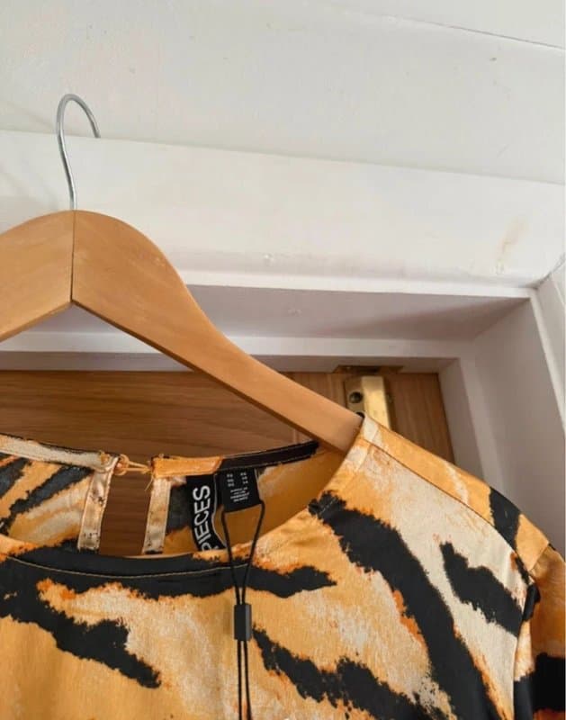 ASOS Pieces ASOS Tiger Animal Print Orange & Black Satin Style Long Sleeve Belted Maxi Dress UK 18