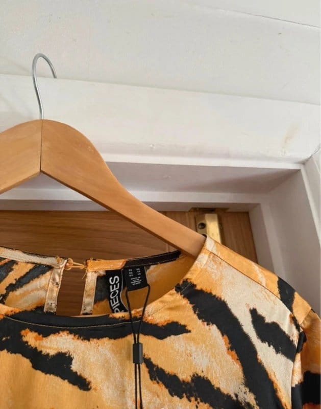 ASOS Pieces ASOS Tiger Animal Print Orange & Black Satin Style Long Sleeve Belted Maxi Dress UK 18 - 1