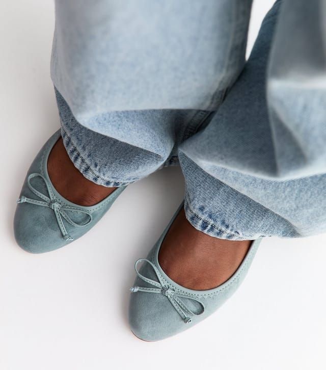 New Look Women's Light Blue Faux Suede Ballerina Pumps Vegan New Look - 2