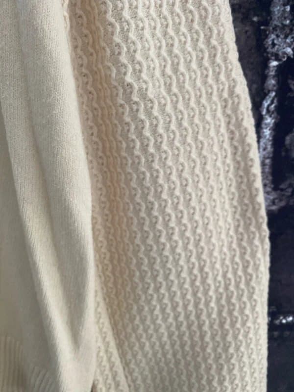 Cyrus Size XL Cyrus cream long sleeve jumper