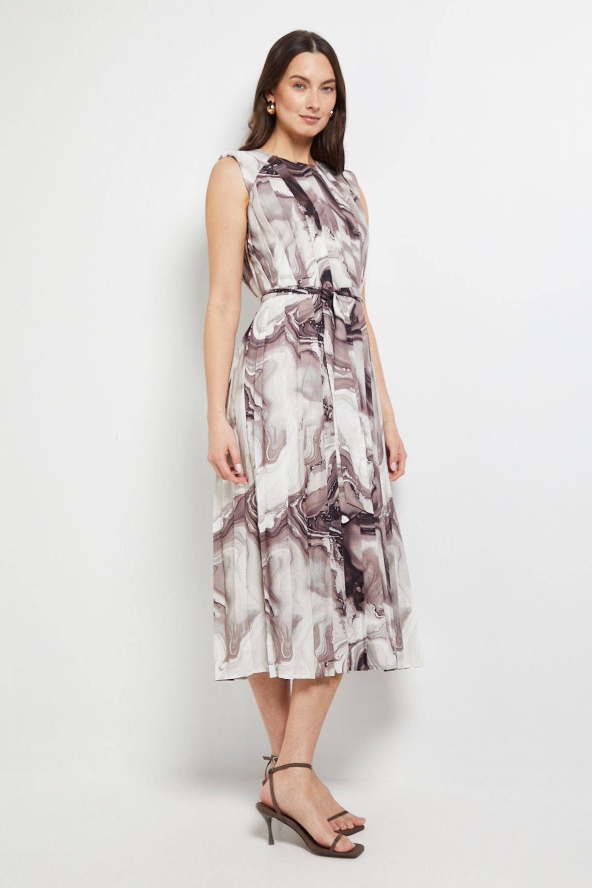 Principles Principles Women's Marble Print Pleated Midi Dress in Mono - 4