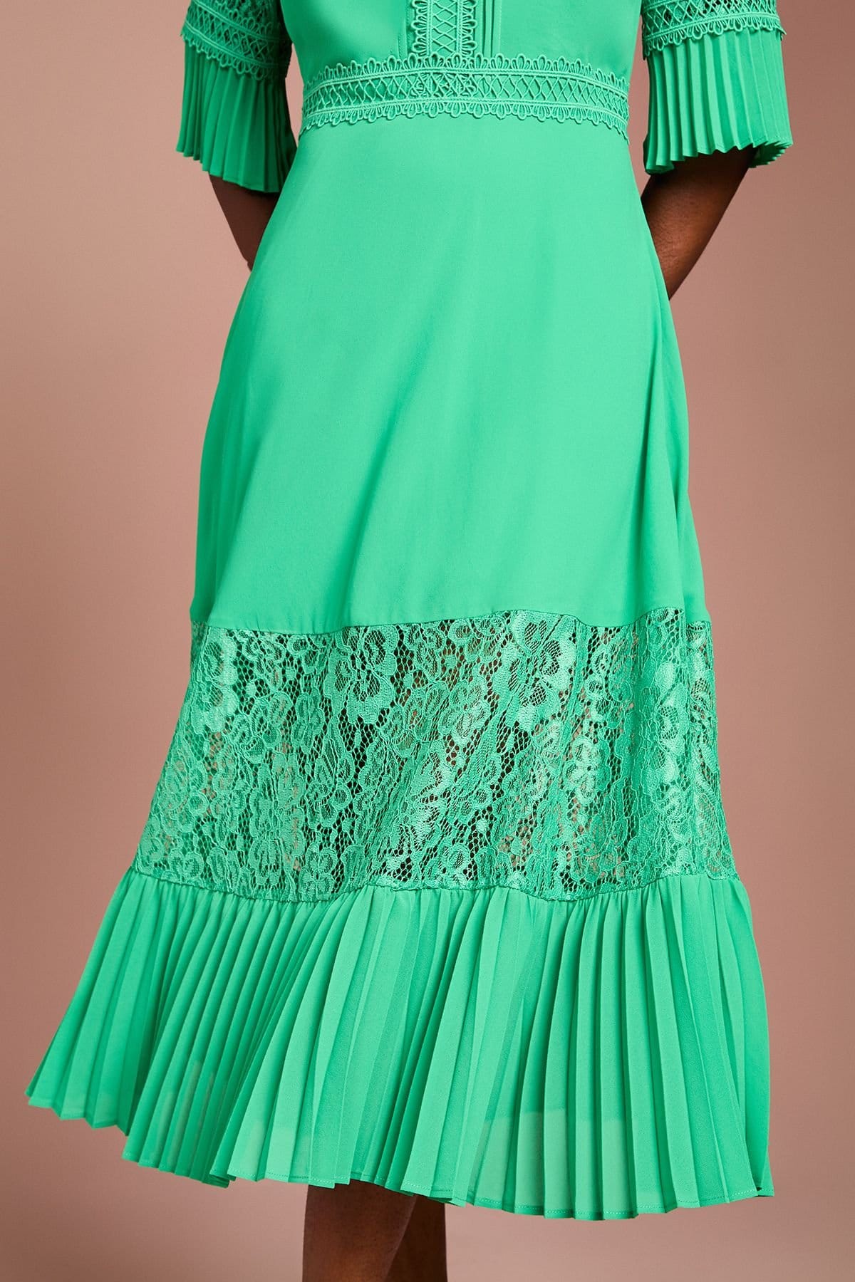 Coast Coast Women's Lace Insert Midi Dress in Green - 4